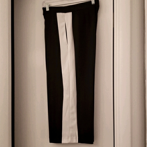 Nwot, Boomboom brand black/white cropped pants. - Picture 2 of 9